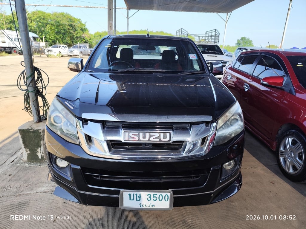 ISUZ ISUZ073 SPACECAB 2.5 X-Series Z MT (VGS)(ABS) 2013