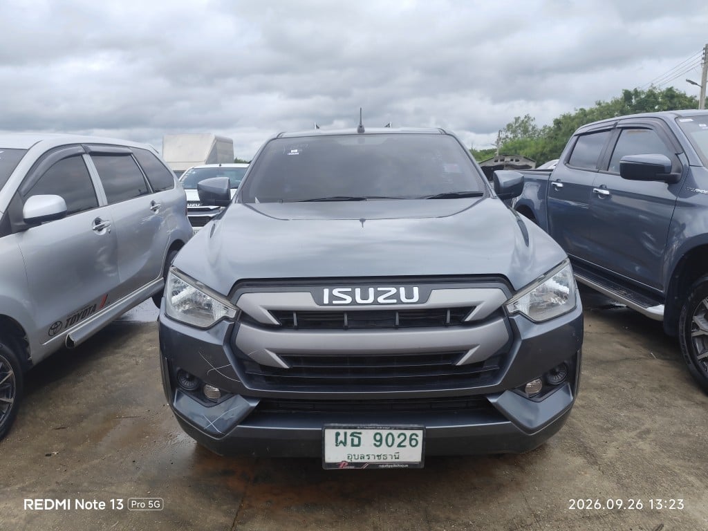 ISUZ ISUZ073 SPARK 3.0 S MT 2021
