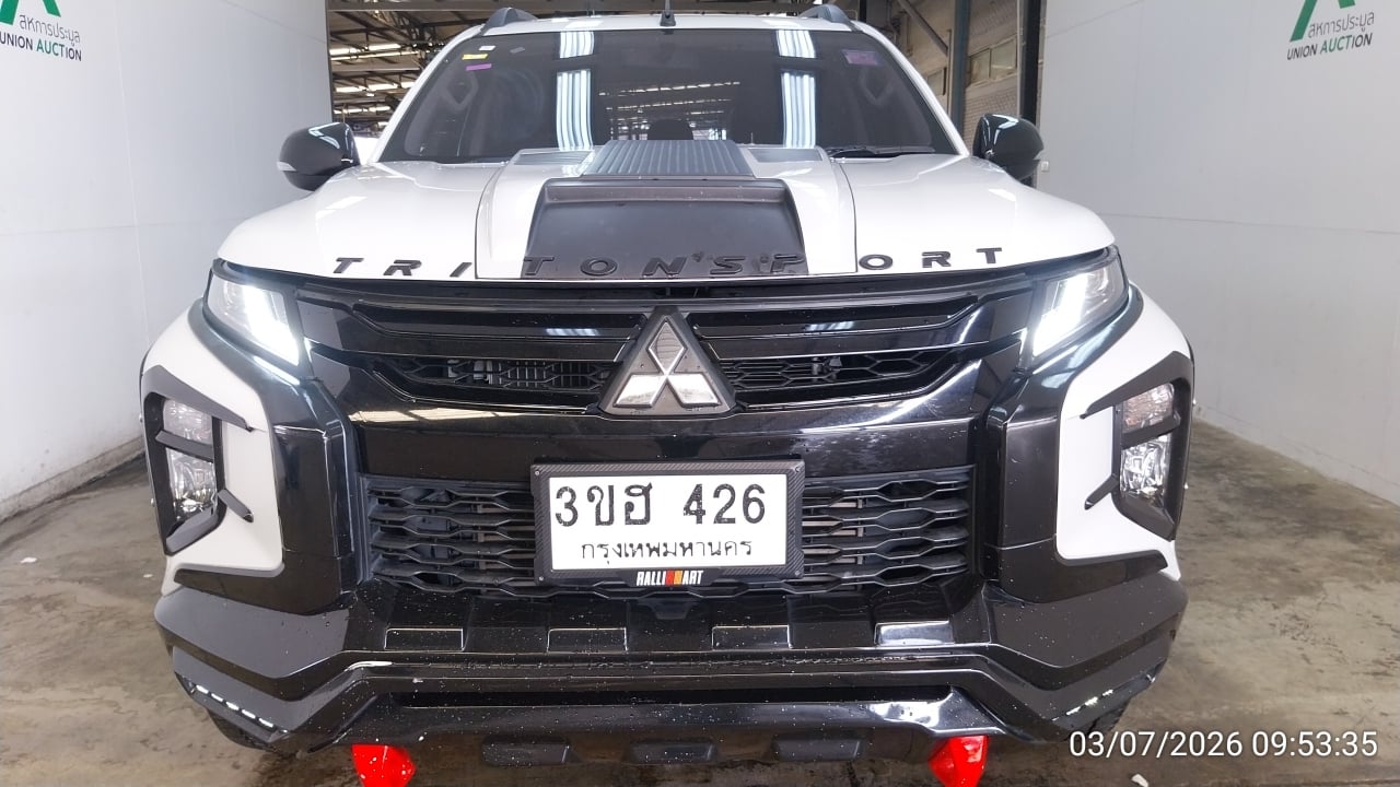 MITS MITS027 Dual Cab 2.4 GLS Plus AT (AB/ABS) 2023