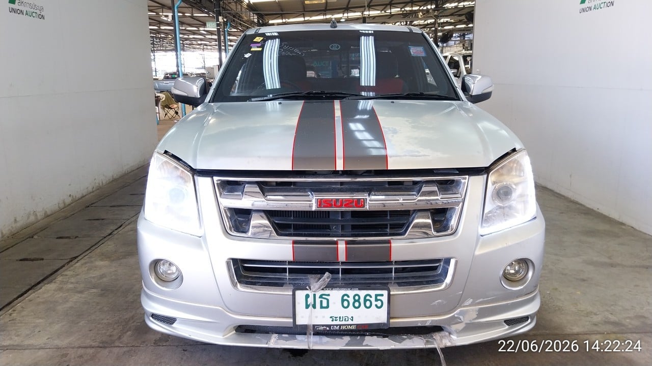 ISUZ ISUZ073 SPACECAB 2.5 SLX X-Series  MT 2011