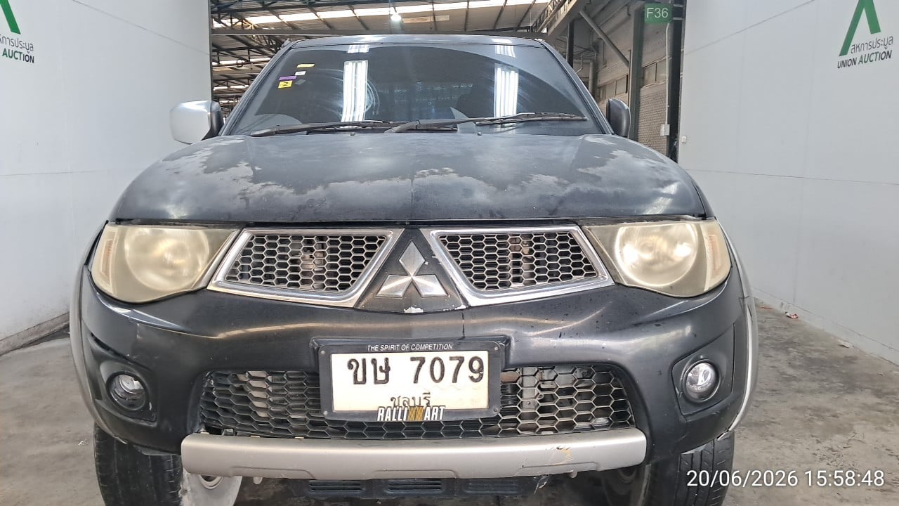 MITS MITS027 Dual Cab 2.5 GLS Plus AT 2010