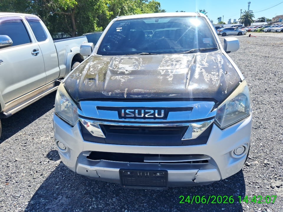 ISUZ ISUZ073 SPACECAB 2019
