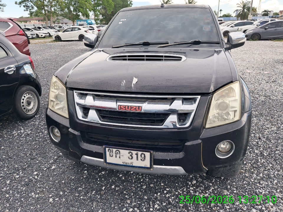 ISUZ ISUZ073 CAB4 2011