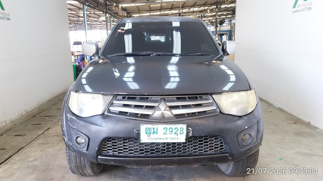 MITS MITS027 Ext. Cab 2.5 GLX Plus MT 2012