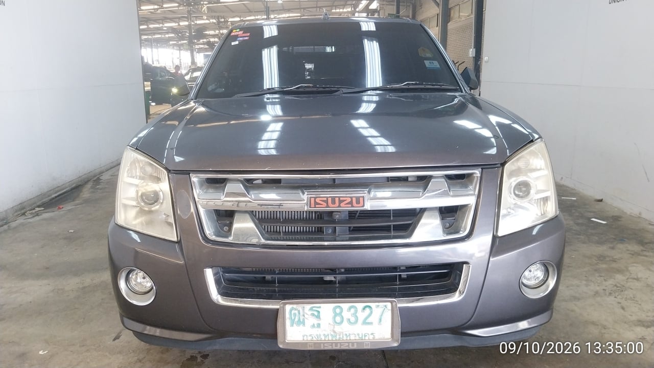 ISUZ ISUZ073 SPACECAB 2.5 SLX MT 2012