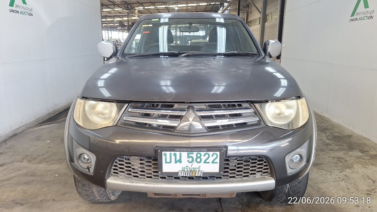 MITS MITS027 Ext. Cab 2.5 GLS Plus MT (AB/ABS) 2011