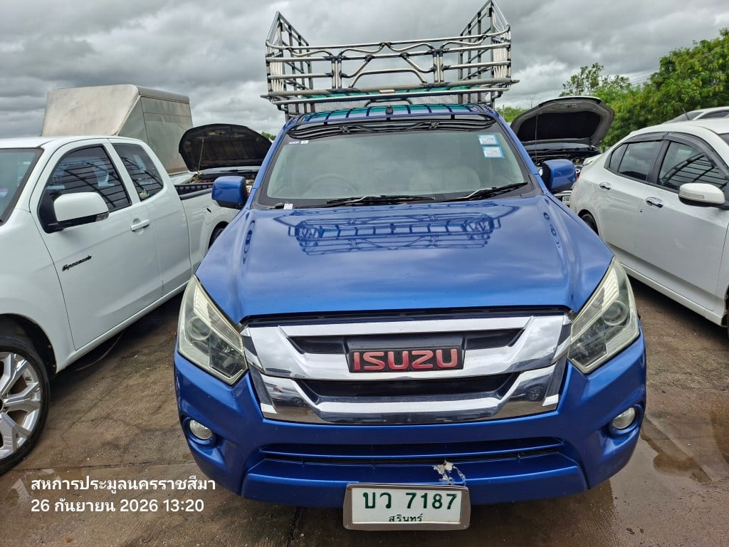ISUZ ISUZ073 SPACECAB 1.9 L MT 2017