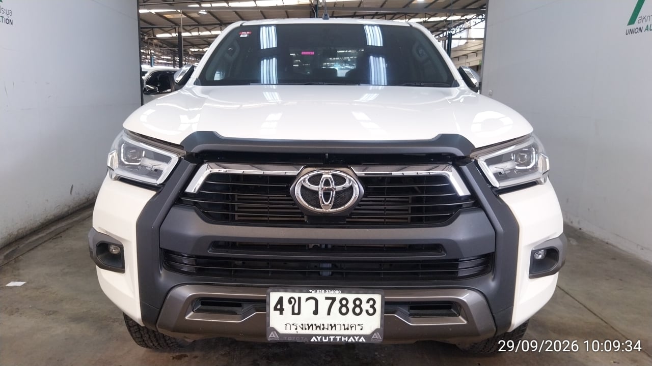 TOYO TOYO120 Dual Cab 2.4 Prerunner Entry MT 2023
