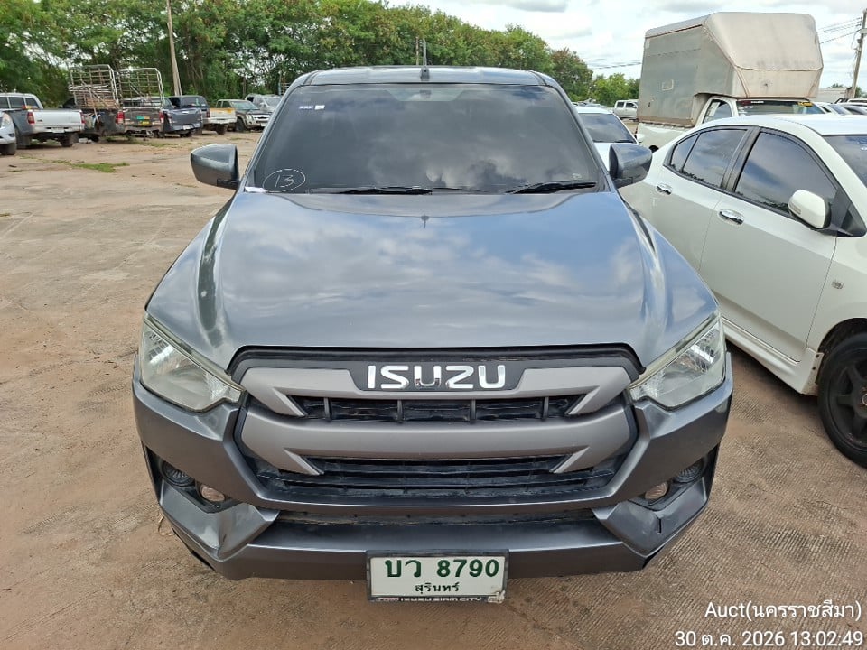 ISUZ ISUZ073 SPARK 3.0 S MT 2021