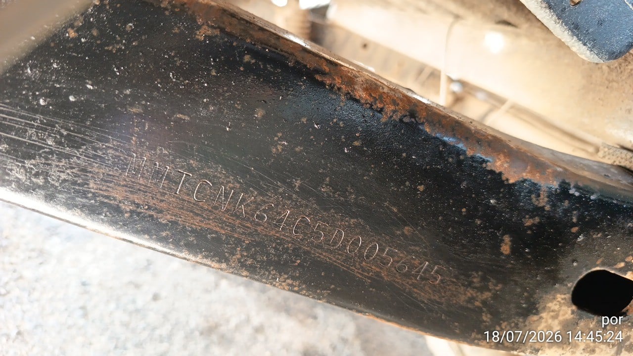 MITS MITS015 Ext. Cab 2.5 GL MT 2005