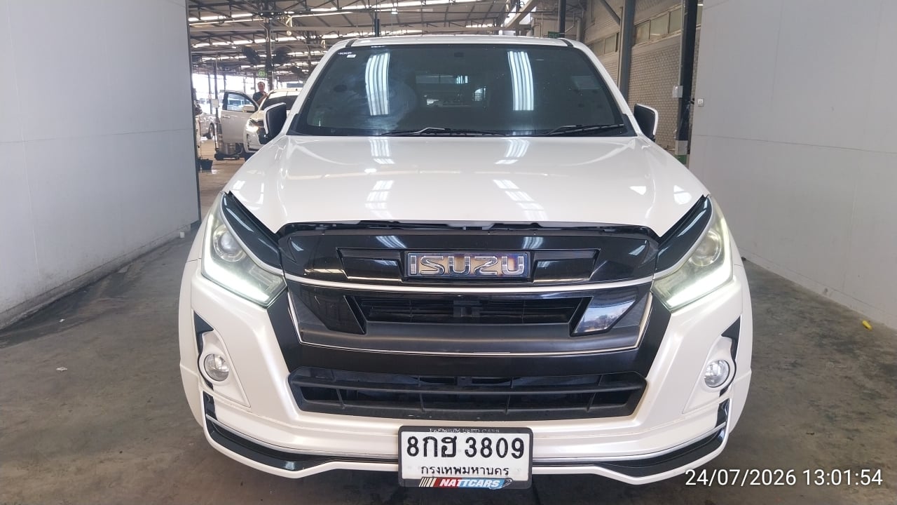 ISUZ ISUZ073 CAB4 3.0 Hi-Lander Stealth Z-Prestige MT 2019