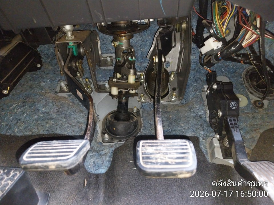 ISUZ ISUZ073 SPACECAB 2.5 X-Series Z MT (VGS) 2015