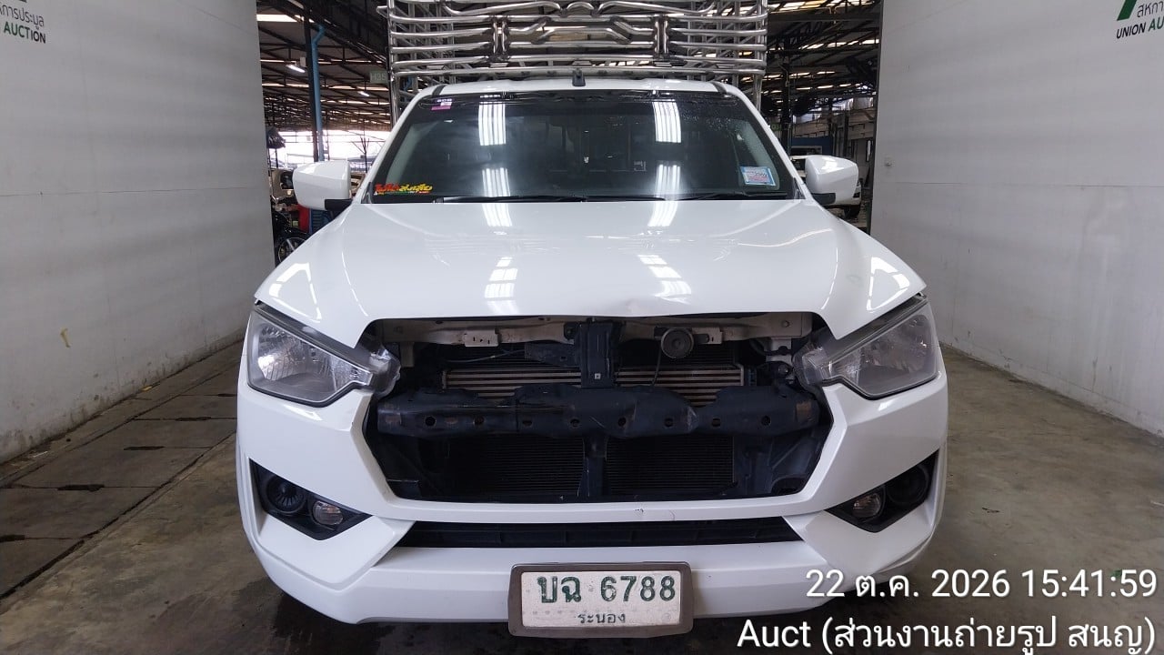 ISUZ ISUZ073 SPARK 3.0 S MT 2020