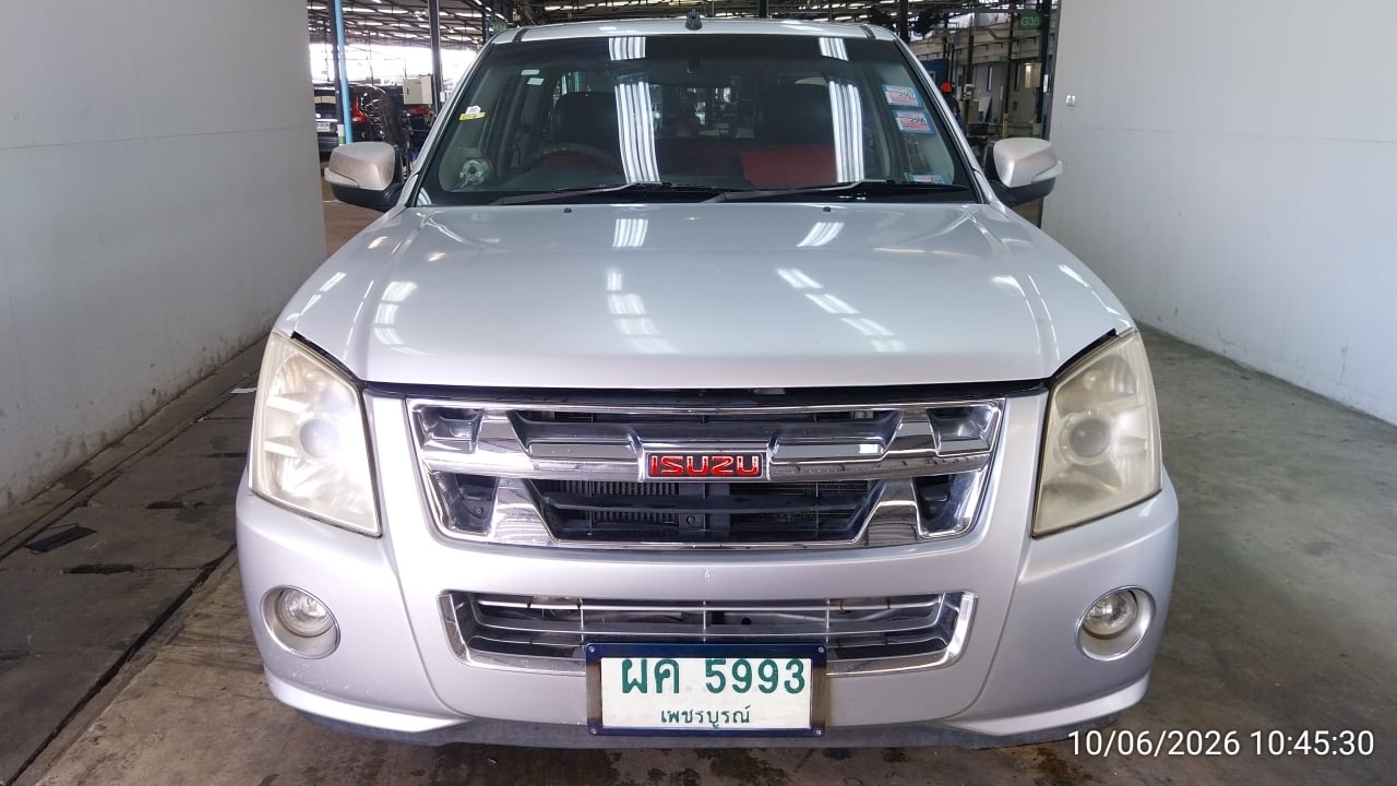 ISUZ ISUZ073 SPACECAB 2.5 SLX  MT 2011