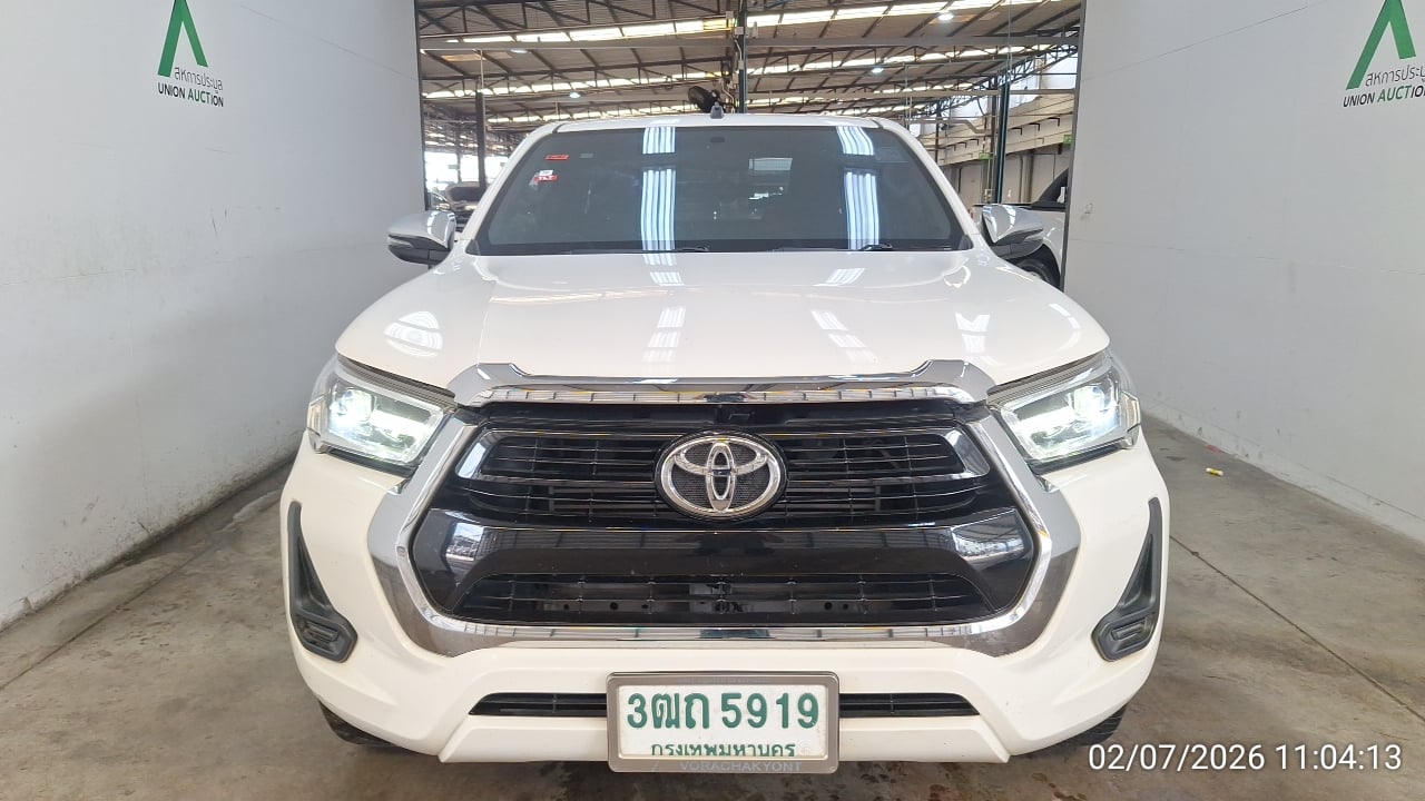 TOYO TOYO120 Smart Cab 2.4 Prerunner Entry MT 2022