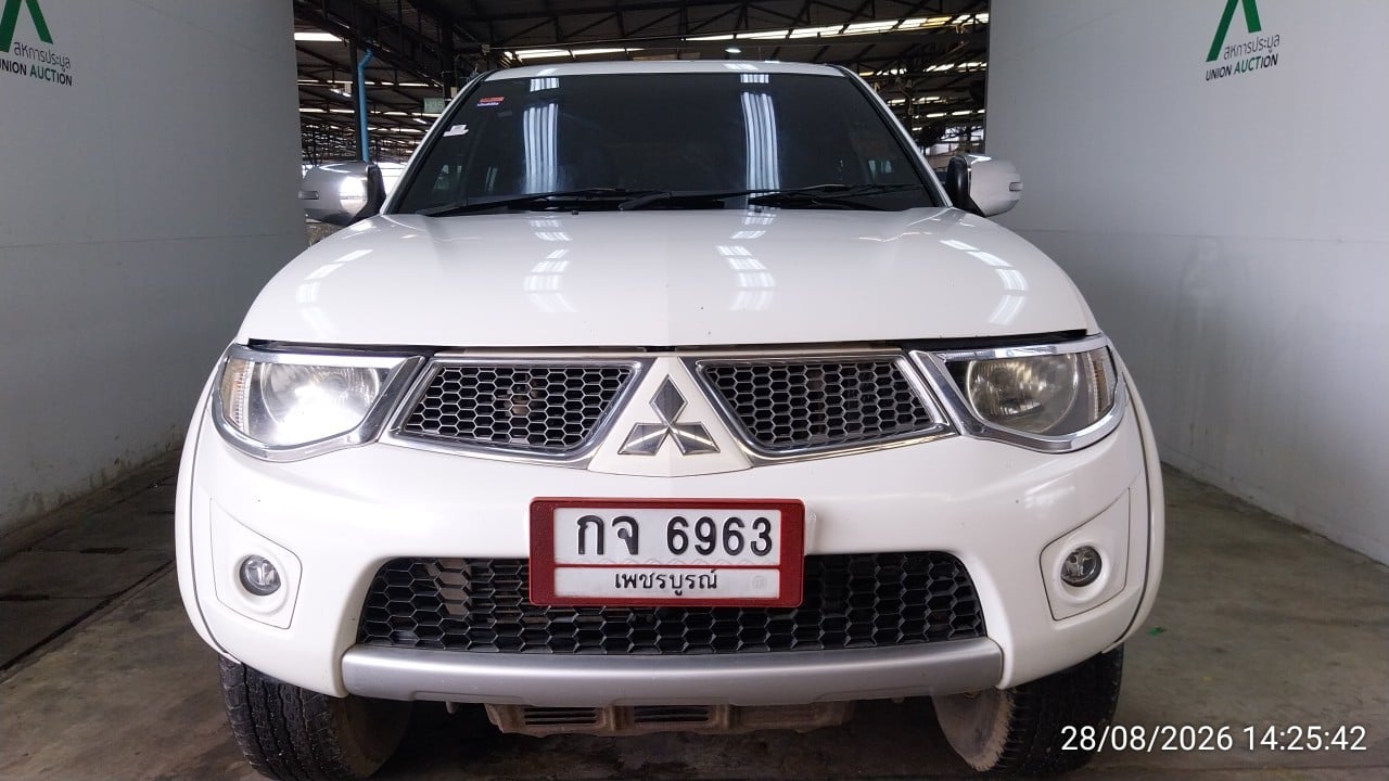 MITS MITS027 Dual Cab 2.5 GLS Plus MT 2013