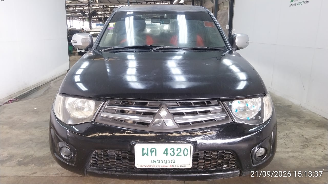 MITS MITS027 Ext. Cab 2.5 GLX MT 2013