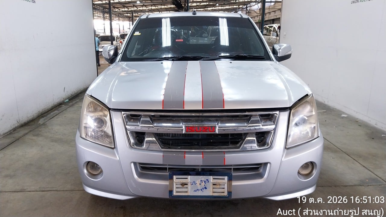 ISUZ ISUZ073 SPACECAB 2.5 MT 2010
