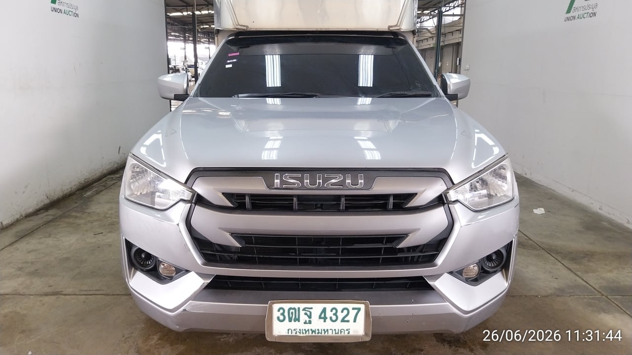 ISUZ ISUZ073 SPARK 3.0 S MT 2021