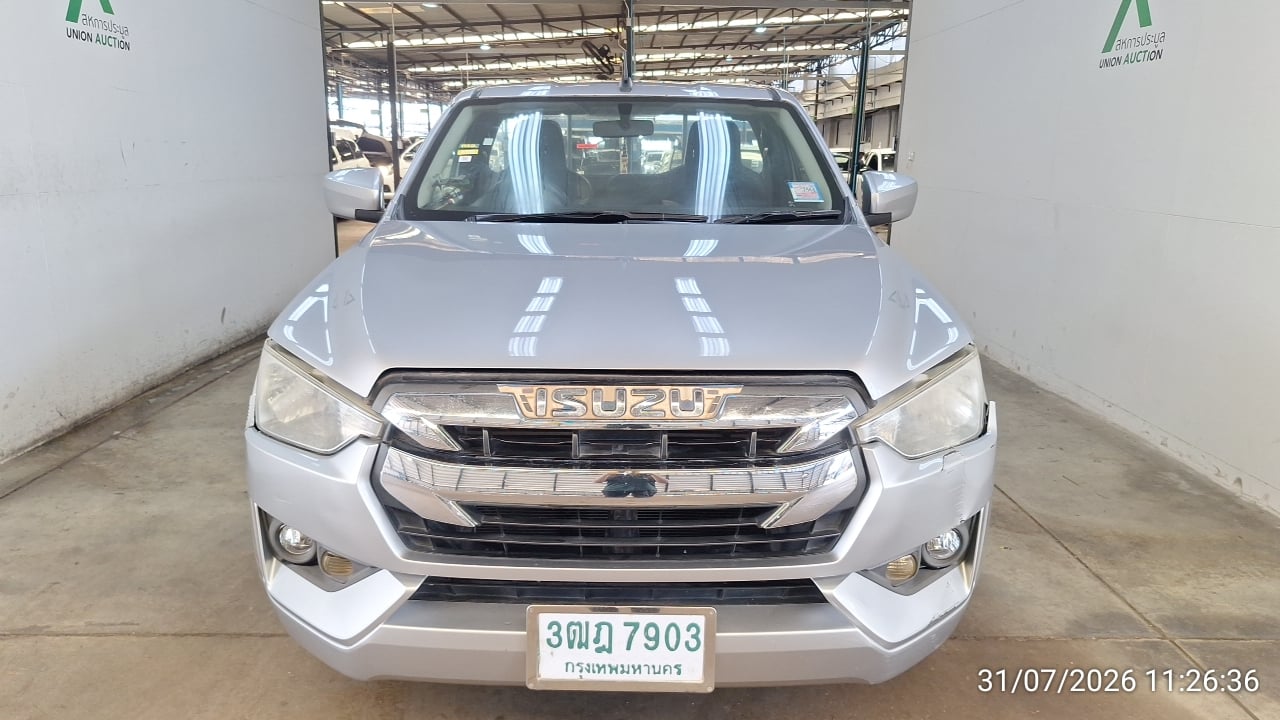 ISUZ ISUZ073 SPARK 3.0 S MT (AB/ABS) 2020
