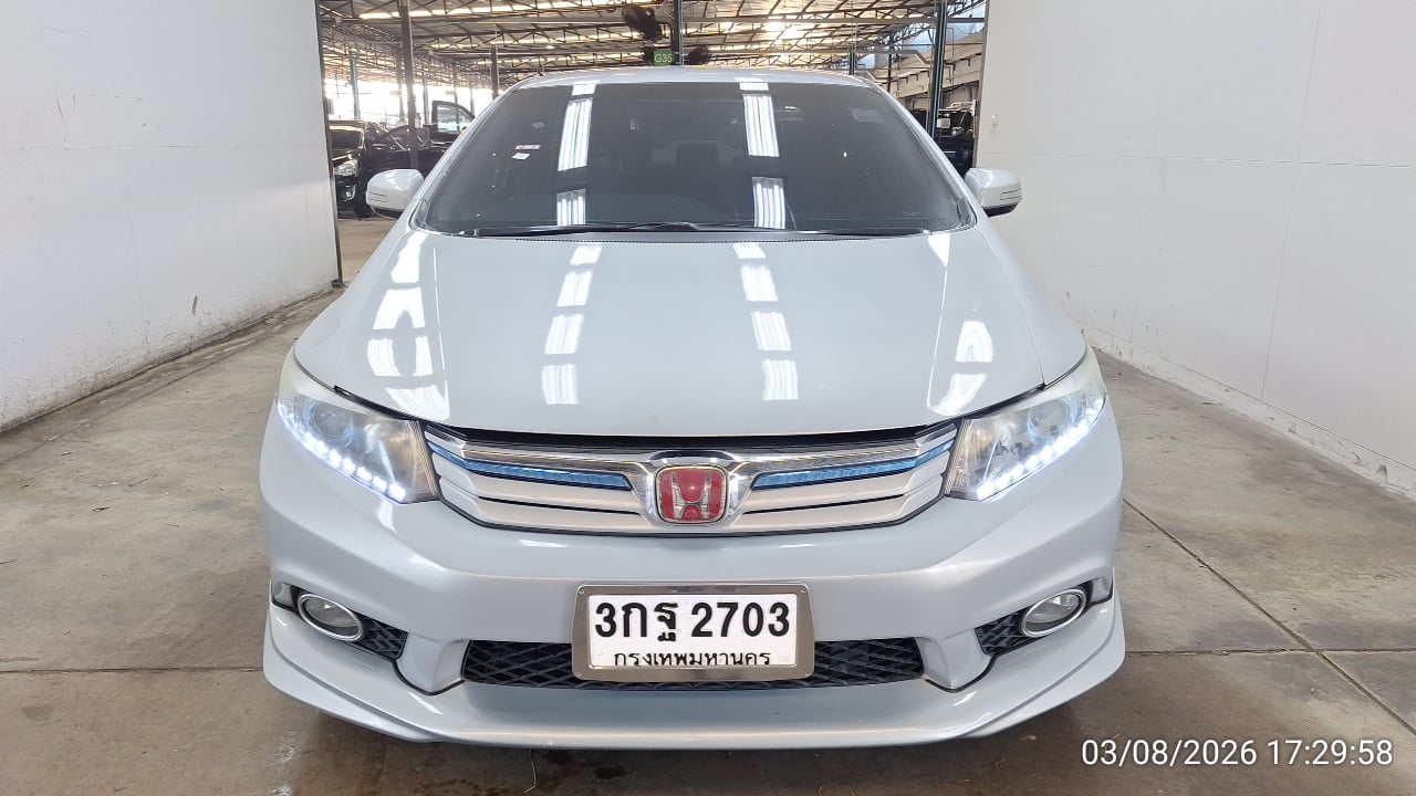 HOND HOND004 1.5 Hybrid CVT 2013