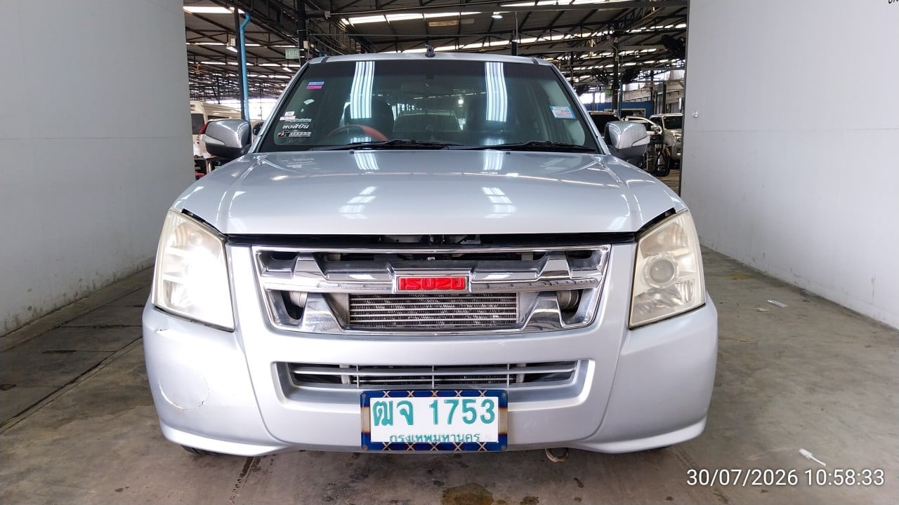 ISUZ ISUZ073 SPACECAB 2.5 SLX  MT 2011