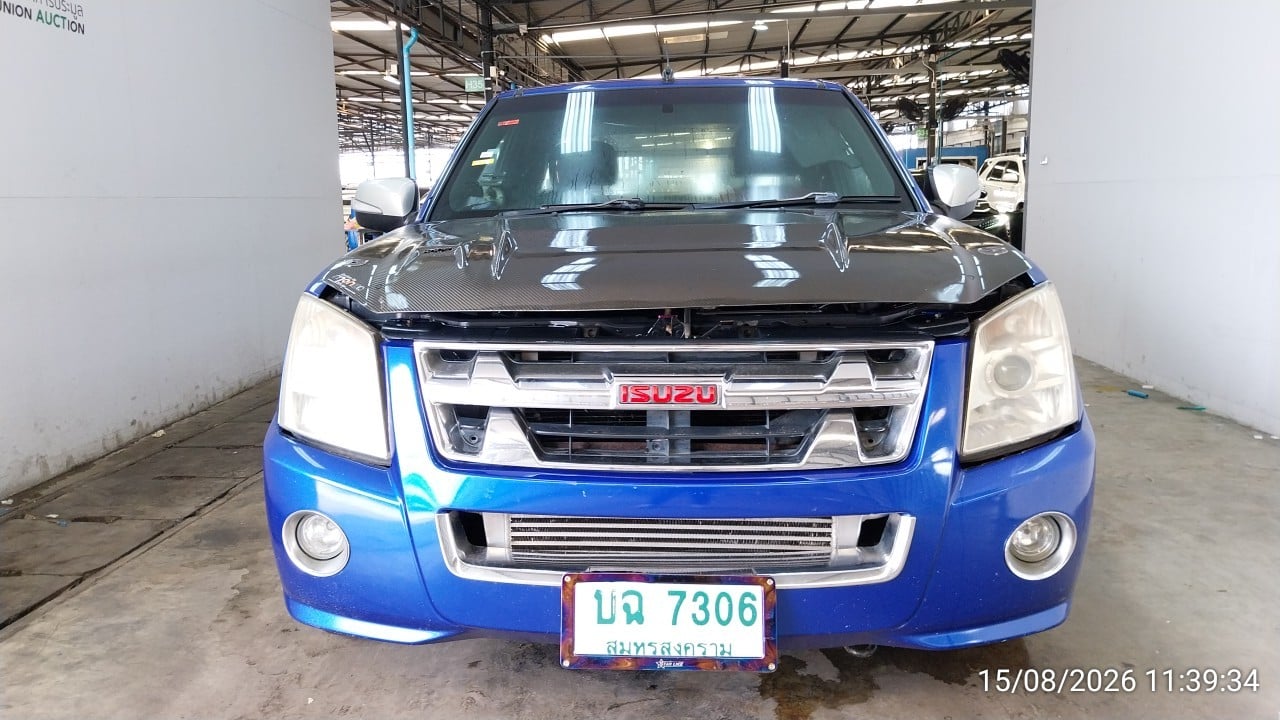 ISUZ ISUZ073 SPACECAB 2.5 SLX X-Series MT 2011