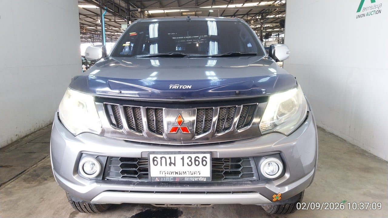 MITS MITS027 Dual Cab 2.4 GLS  Plus MT 2017