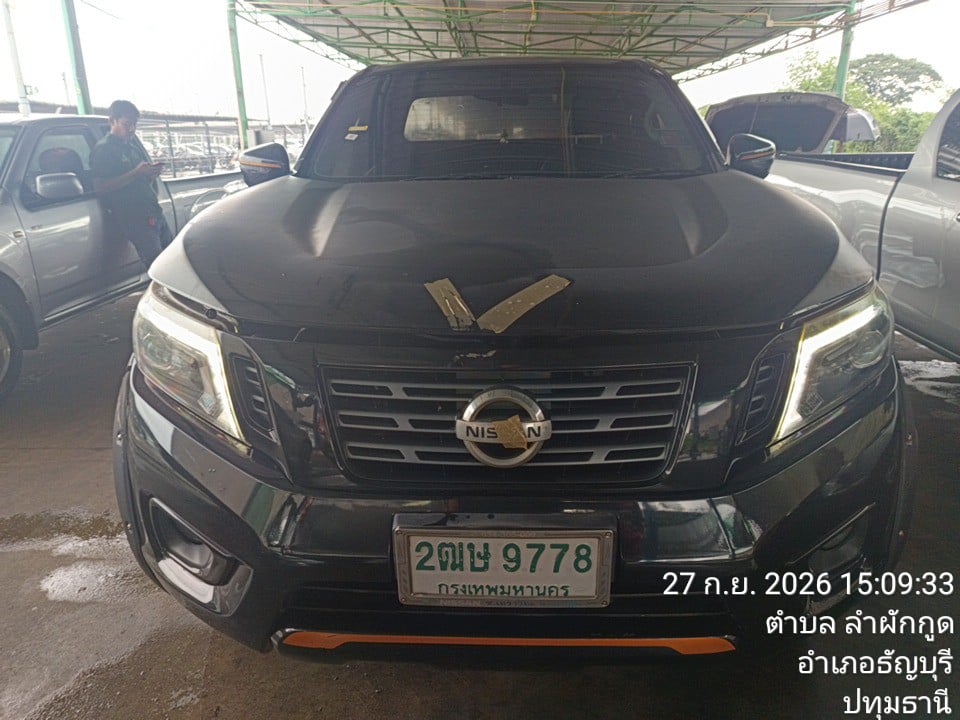 NISS NISS082 Ext. Cab 2.5 Calibre E MT (Black Edition) 2019