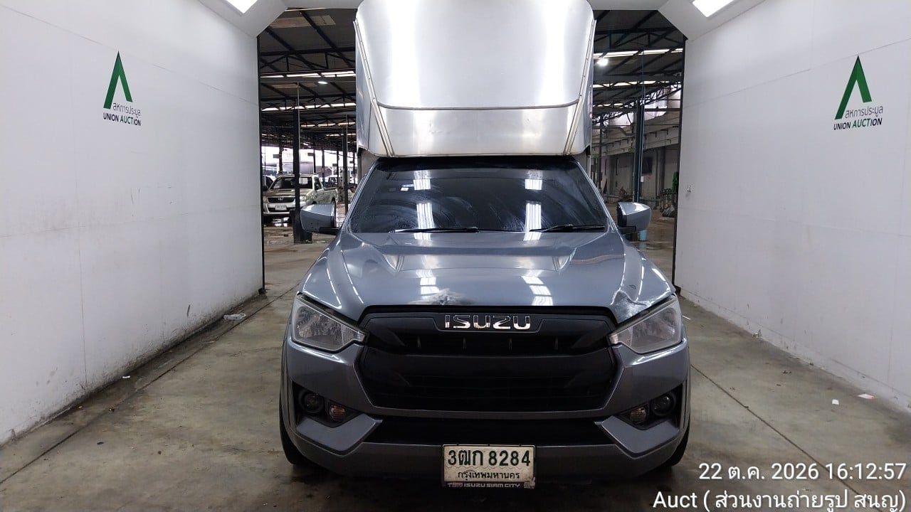 ISUZ ISUZ073 SPARK 3.0 S MT 2020
