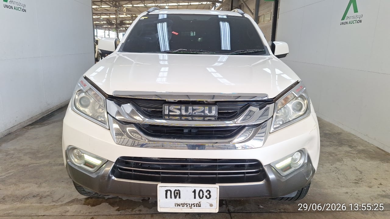 ISUZ ISUZ065 3.0 AT (VGS,DVD) 2015