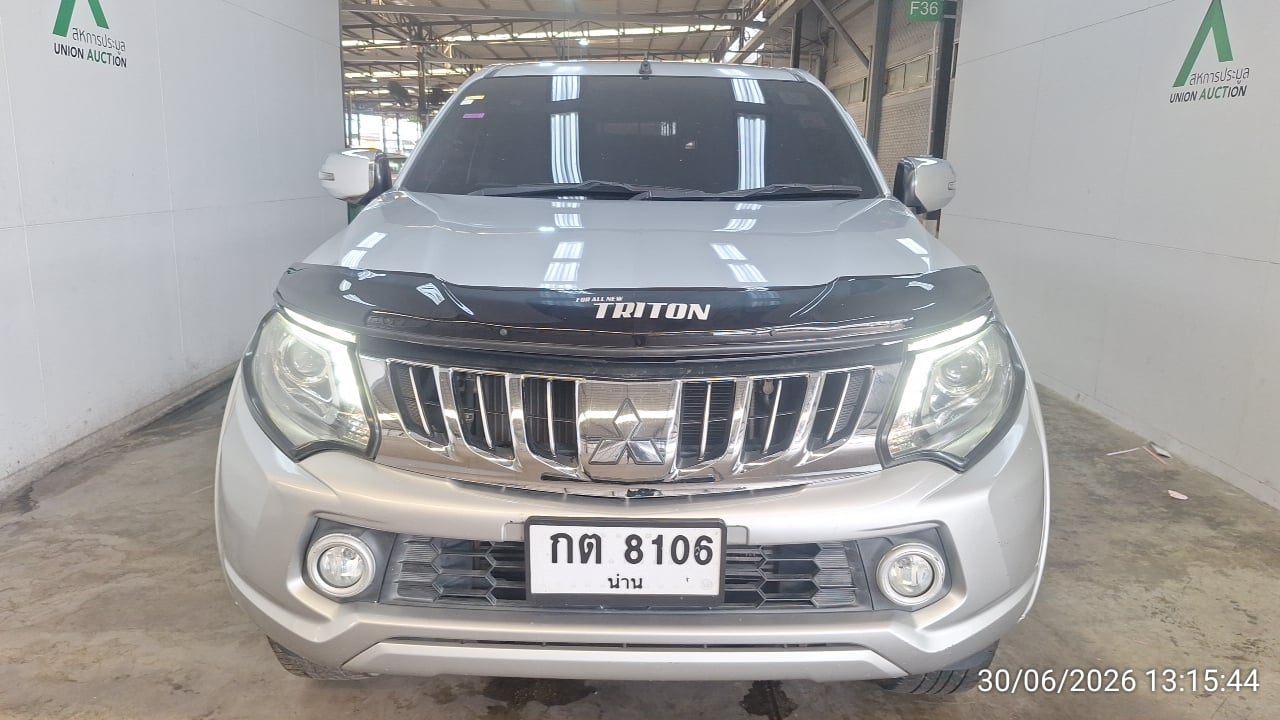 MITS MITS027 Dual Cab 2.4 GLS Plus AT (AB/ABS) 2017