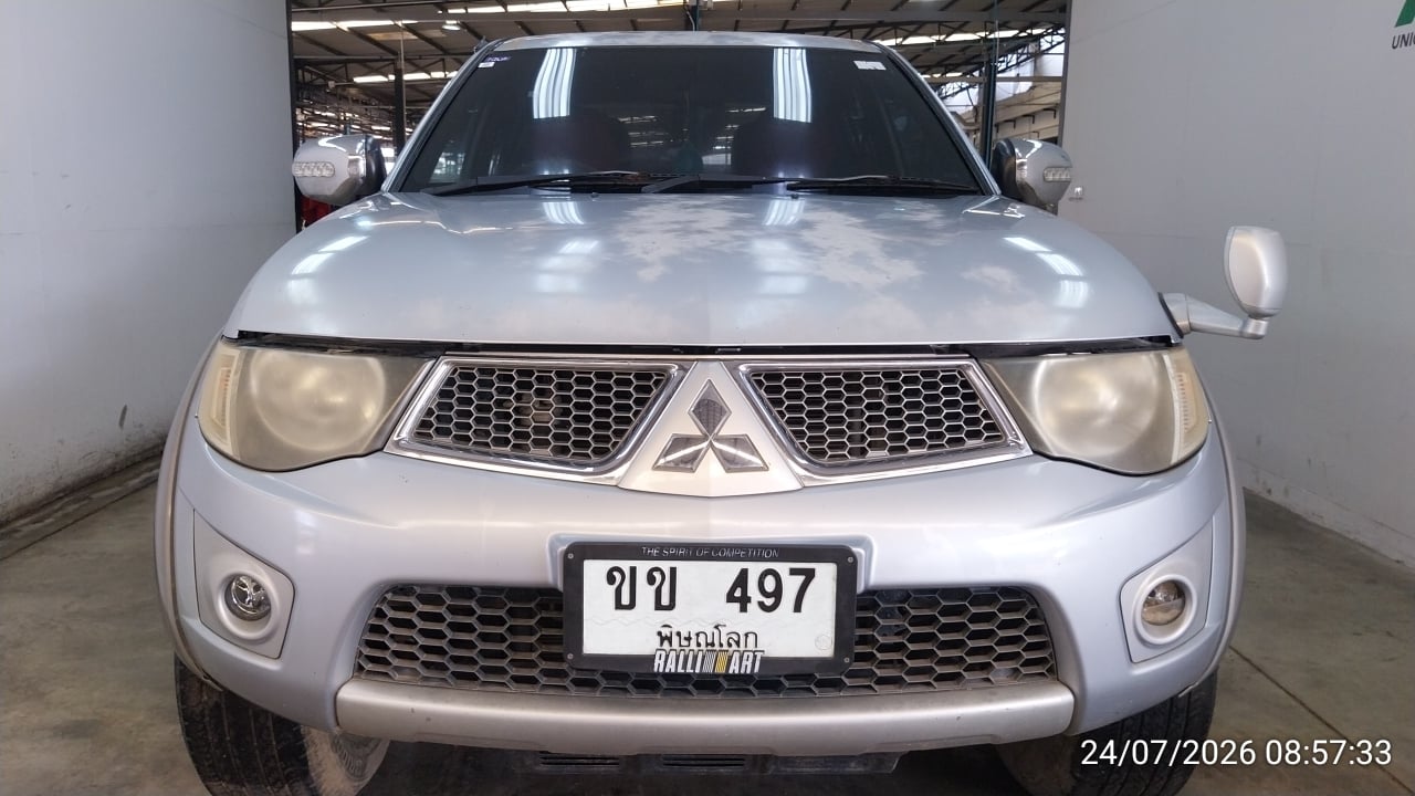 MITS MITS027 Dual Cab 2.4 GLS Plus MT 2012