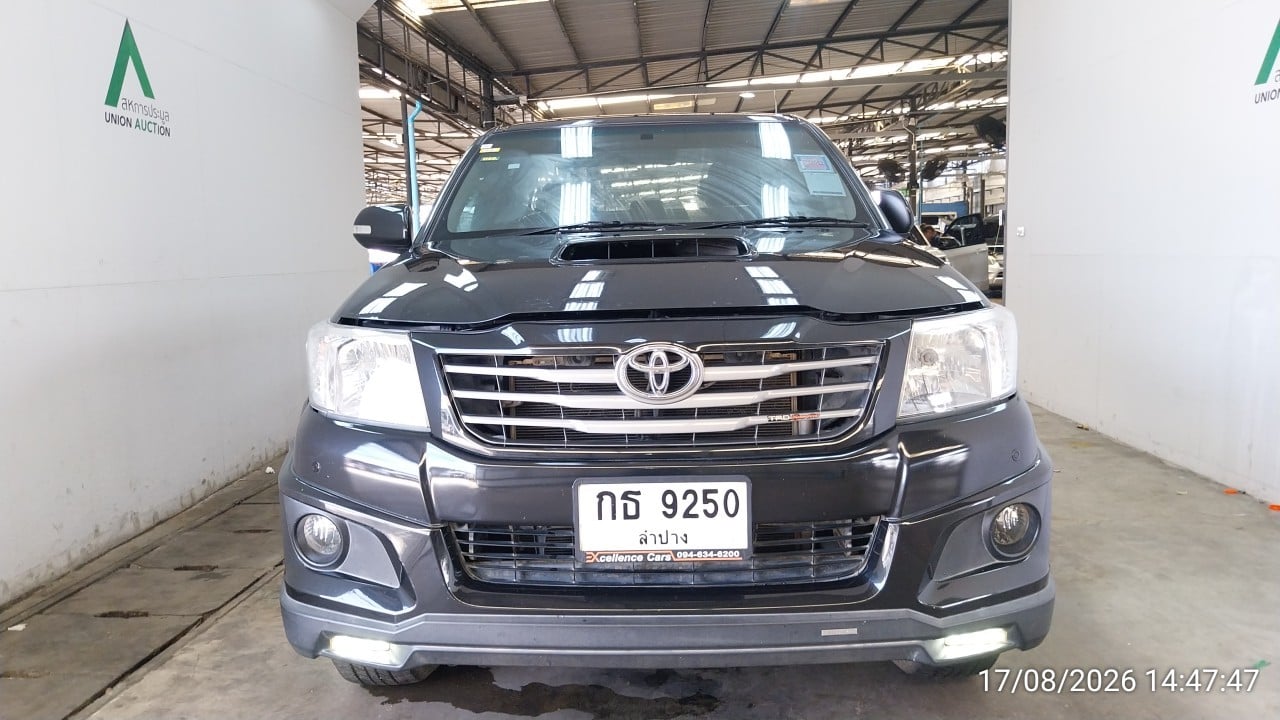 TOYO TOYO121 Dual Cab 2.5 Prerunner E TRD AT 2013