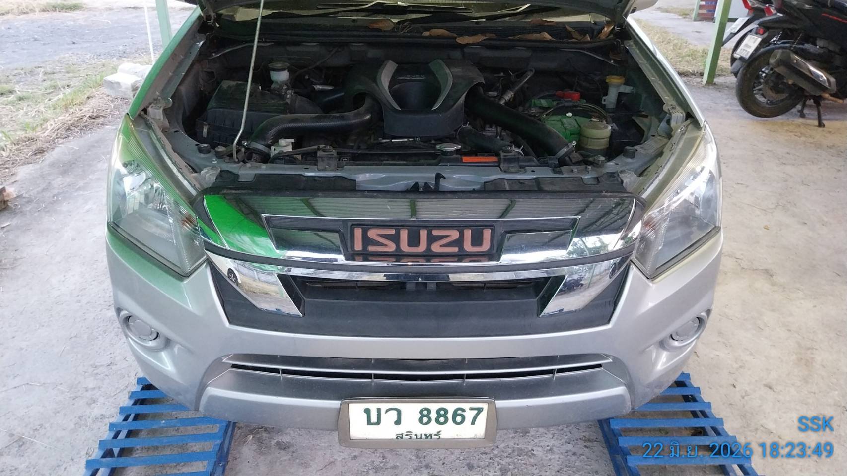 ISUZ ISUZ073 SPARK 1.9 S MT 2019