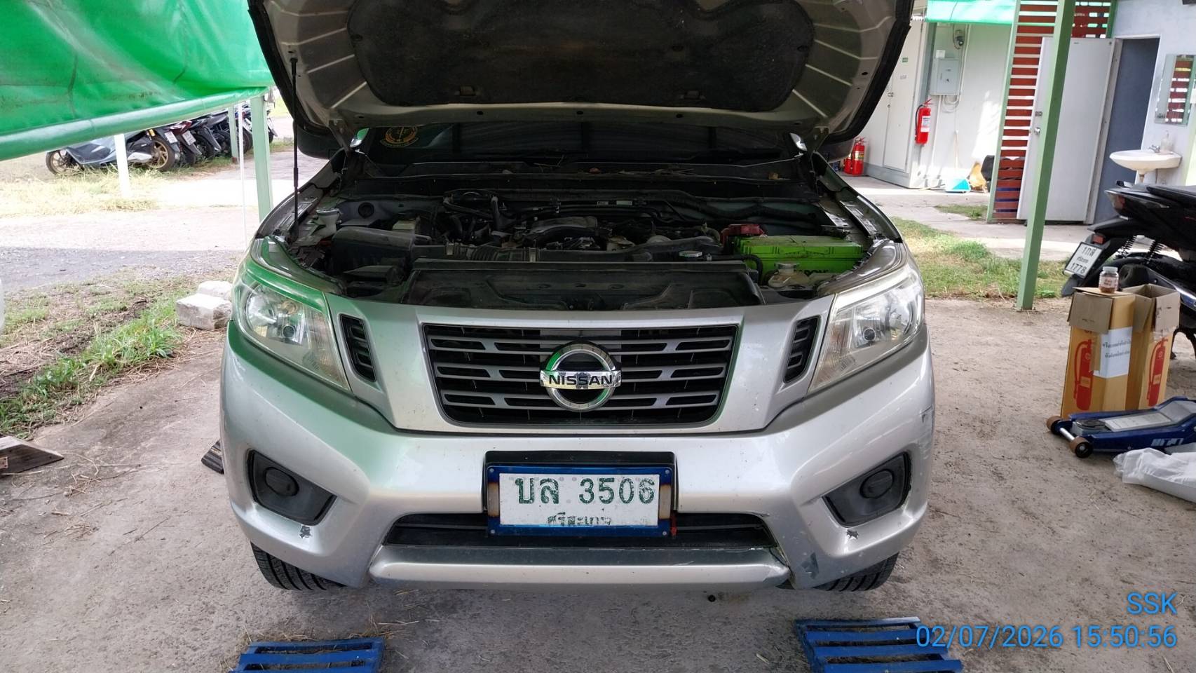 NISS NISS082 Ext. Cab 2016