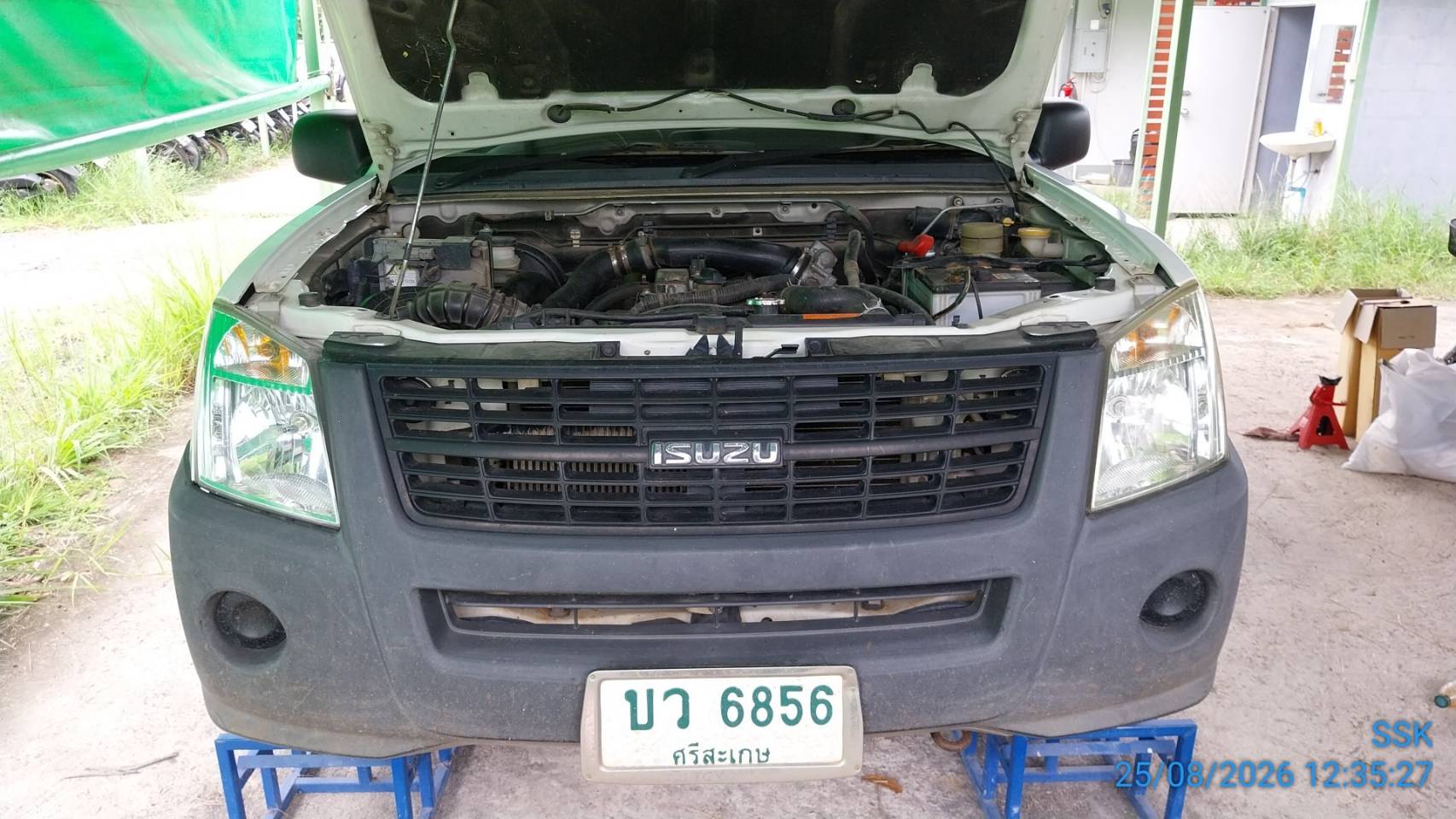 ISUZ ISUZ073 SPARK 2.5 EX  MT 2011