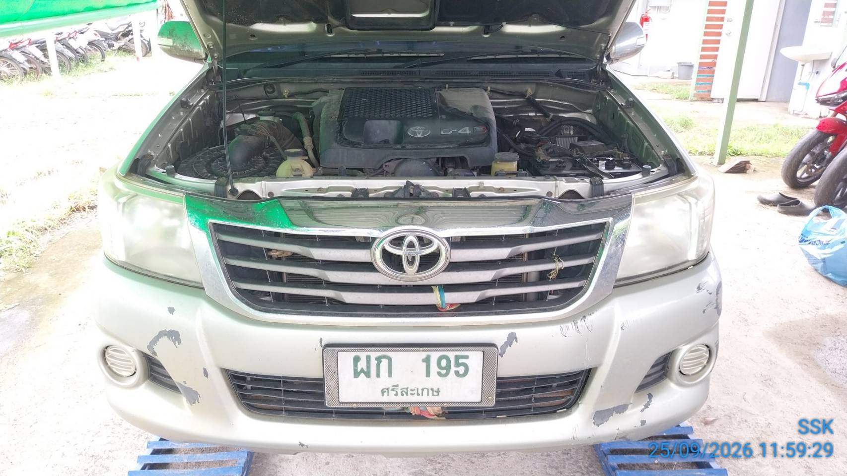 TOYO TOYO121 Smart Cab 2.5 Prerunner E MT 2013