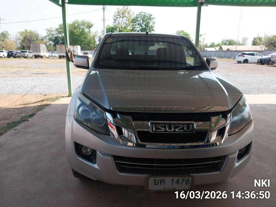 ISUZ ISUZ073 SPACECAB 2.5 Hi-Lander Z MT (VGS) (ABS) 2013