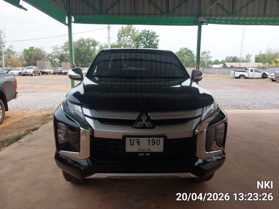 MITS MITS027 Ext. Cab 2.4 GT Plus MT (AB/ABS) 2020