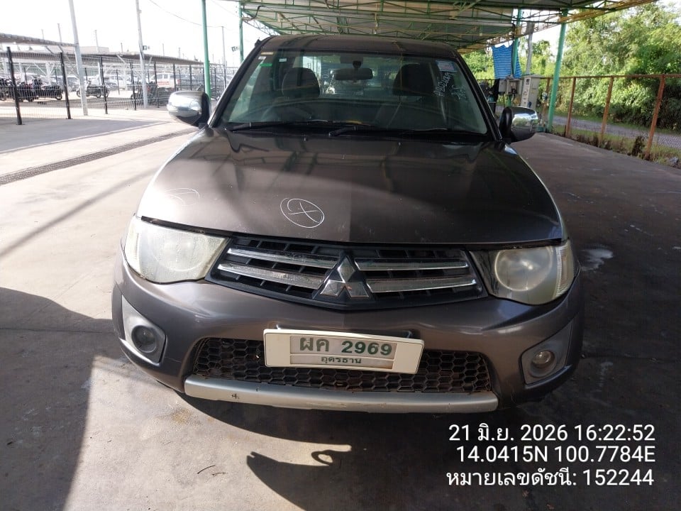 MITS MITS027 Ext. Cab 2.5 GLX MT 2014