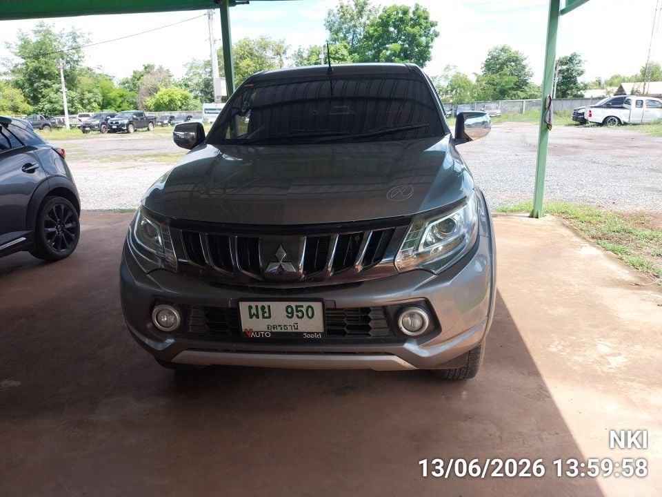 MITS MITS027 Ext. Cab 2.4 GLS Plus AT (AB/ABS) 2018