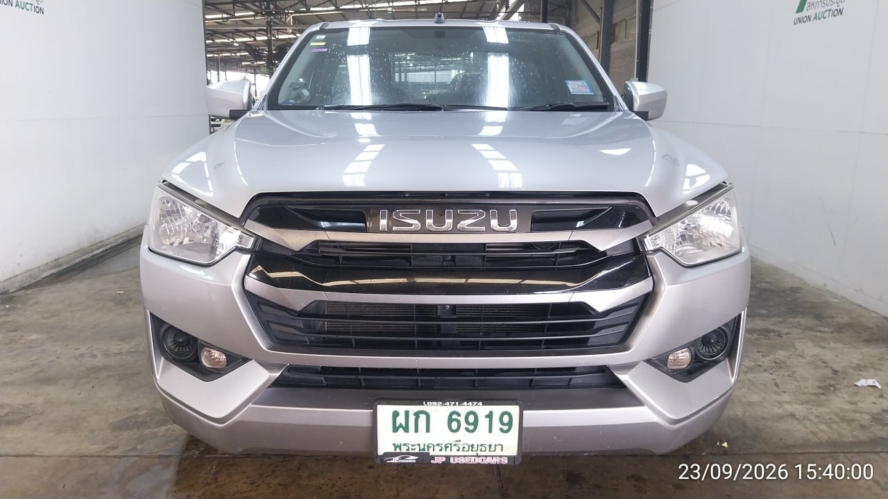 ISUZ ISUZ073 Spark 3.0 S MT 2023