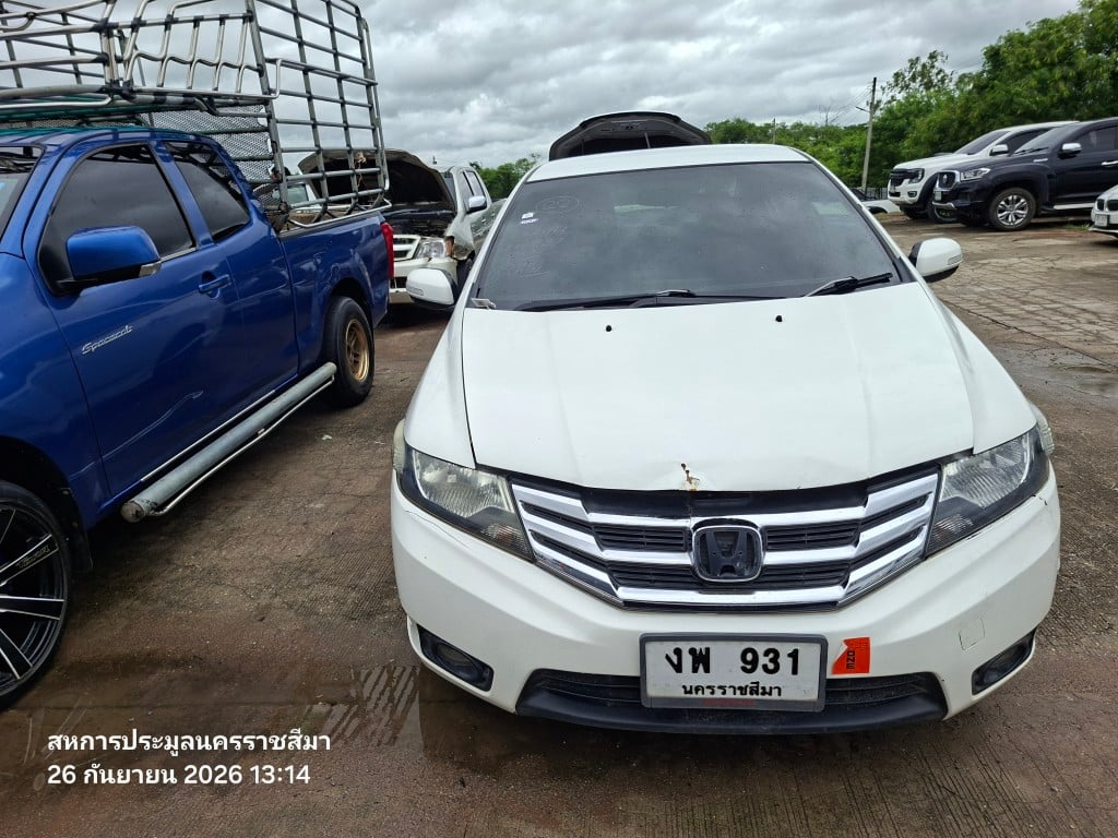 HOND HOND003 1.5 SV i-VTEC AT 2013