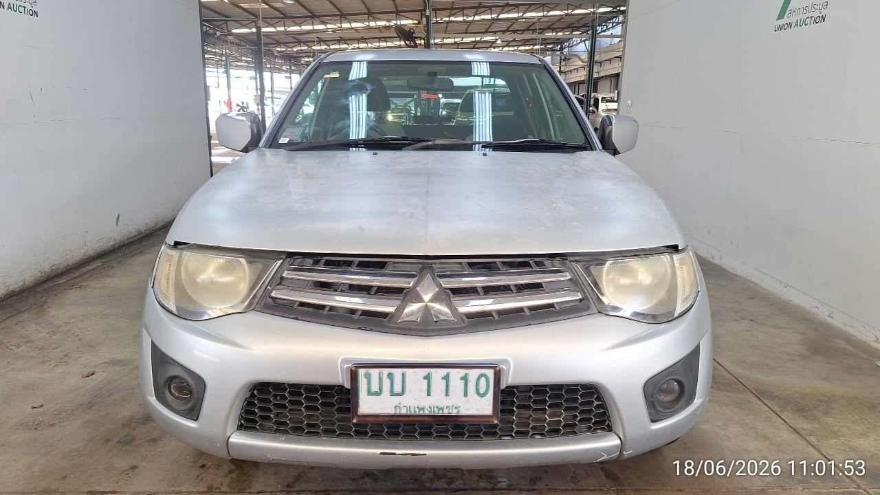 MITS MITS027 Ext. Cab 2.5 GLX MT 2011