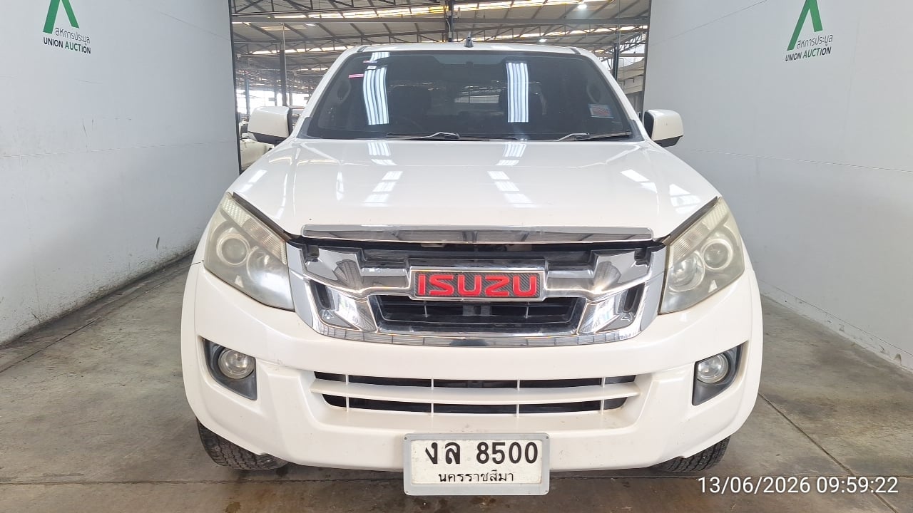 ISUZ ISUZ073 CAB4 2.5 Hi-Lander Z MT (VGS, DVD) 2012