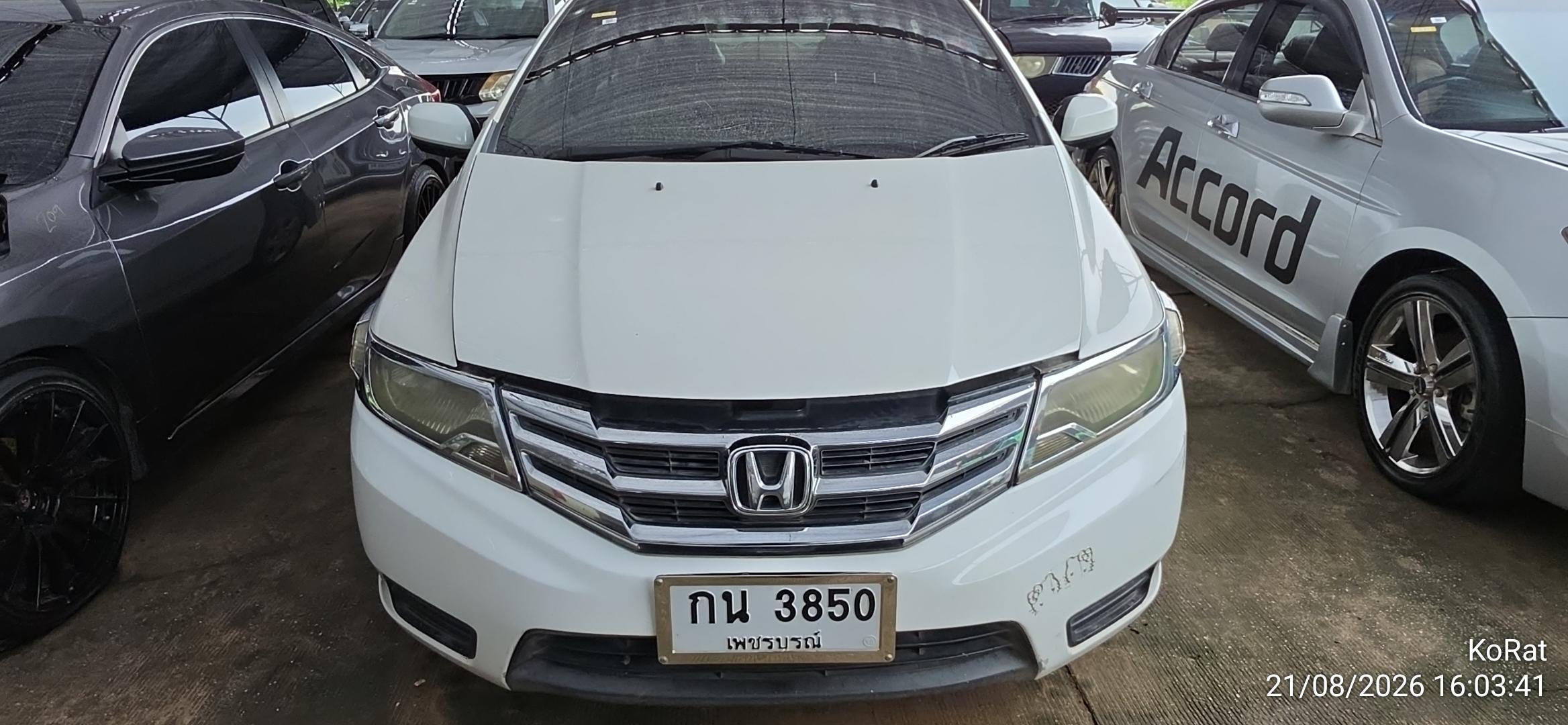 HOND HOND003 1.5 S i-VTEC AT (AB/ABS) 2013