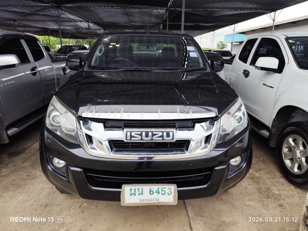 ISUZ ISUZ073 SpaceCab 2.5 Hi-Lander Z MT (VGS, DVD) (ABS) 2013