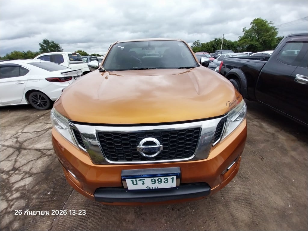 NISS NISS082 Ext. Cab 2.5 Calibre MT (SPORTECH) 2016