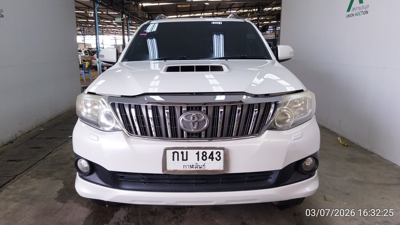 TOYO TOYO051 3.0 V 4WD AT 2012